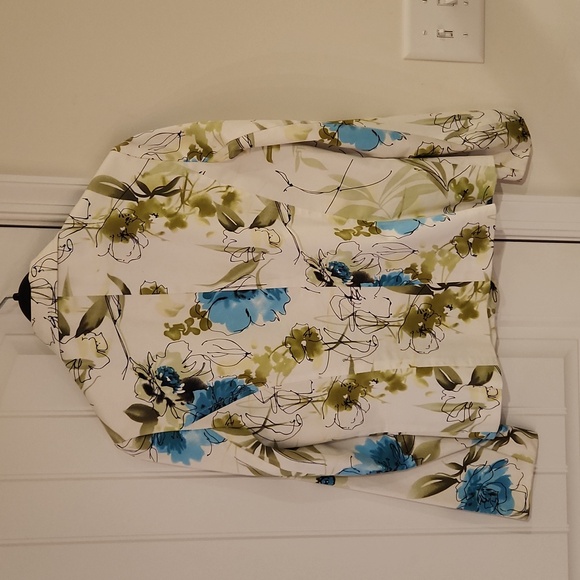 Jacket - Picture 3 of 3